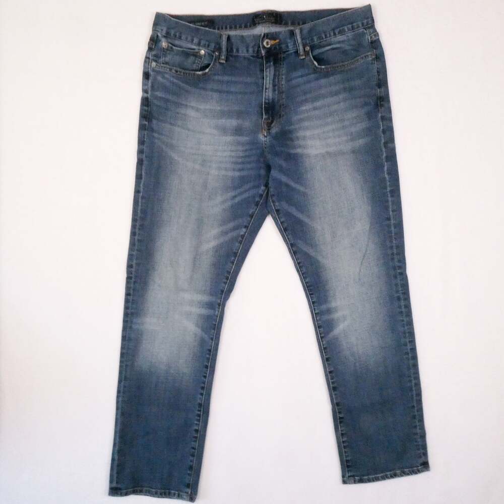Lucky Brand 410 Blue Jeans Size 36x30 Athletic Fit Straight Leg Denim
